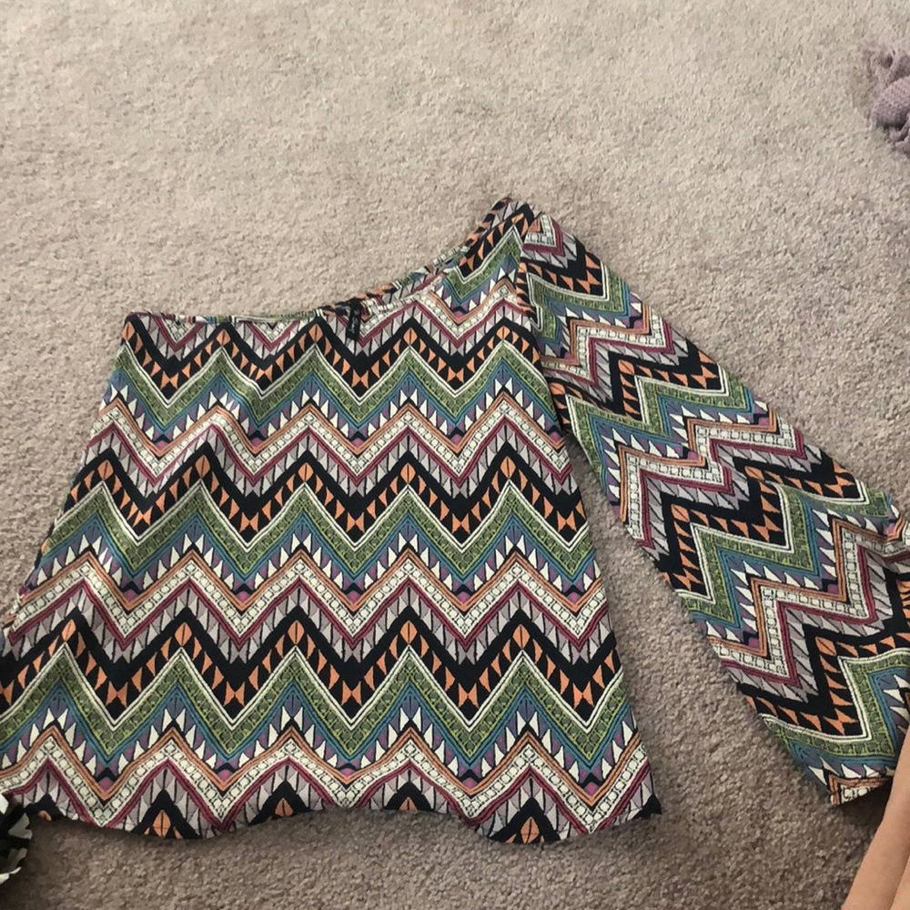 Boutique top. One arm